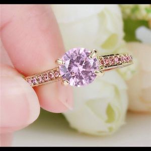 NWT—gold plated pink stone ring